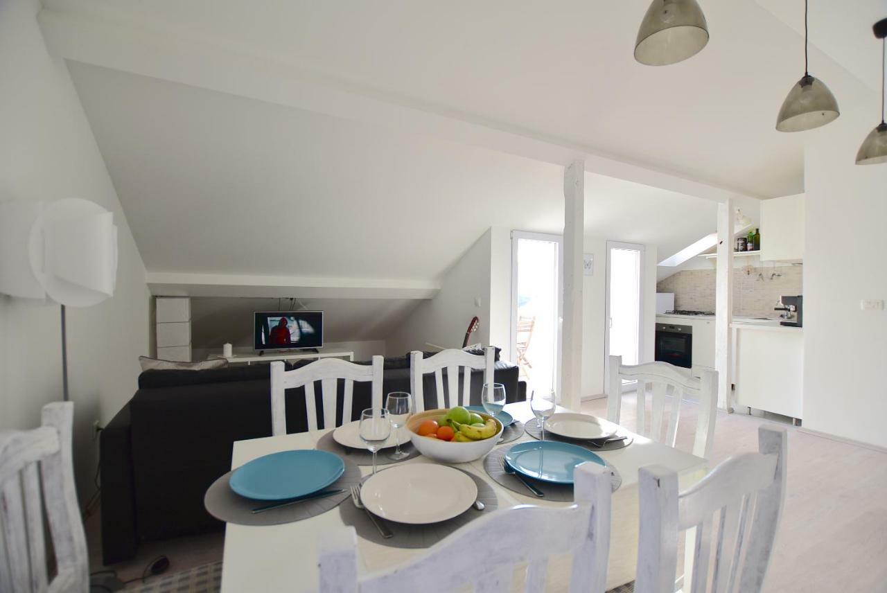 Apartments Sea & Sky Stari Grad  Eksteriør billede